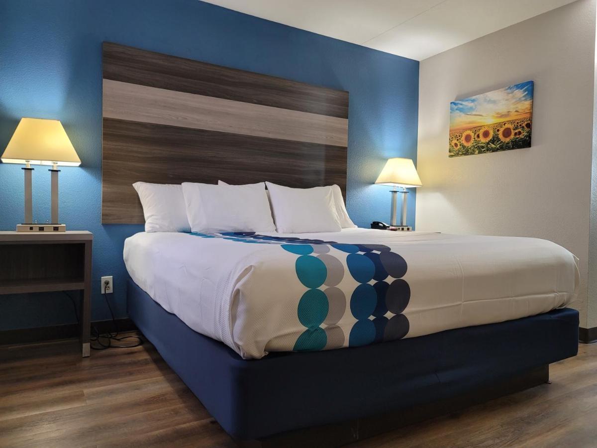 Wingate By Wyndham Wichita Airport Hotel Kültér fotó