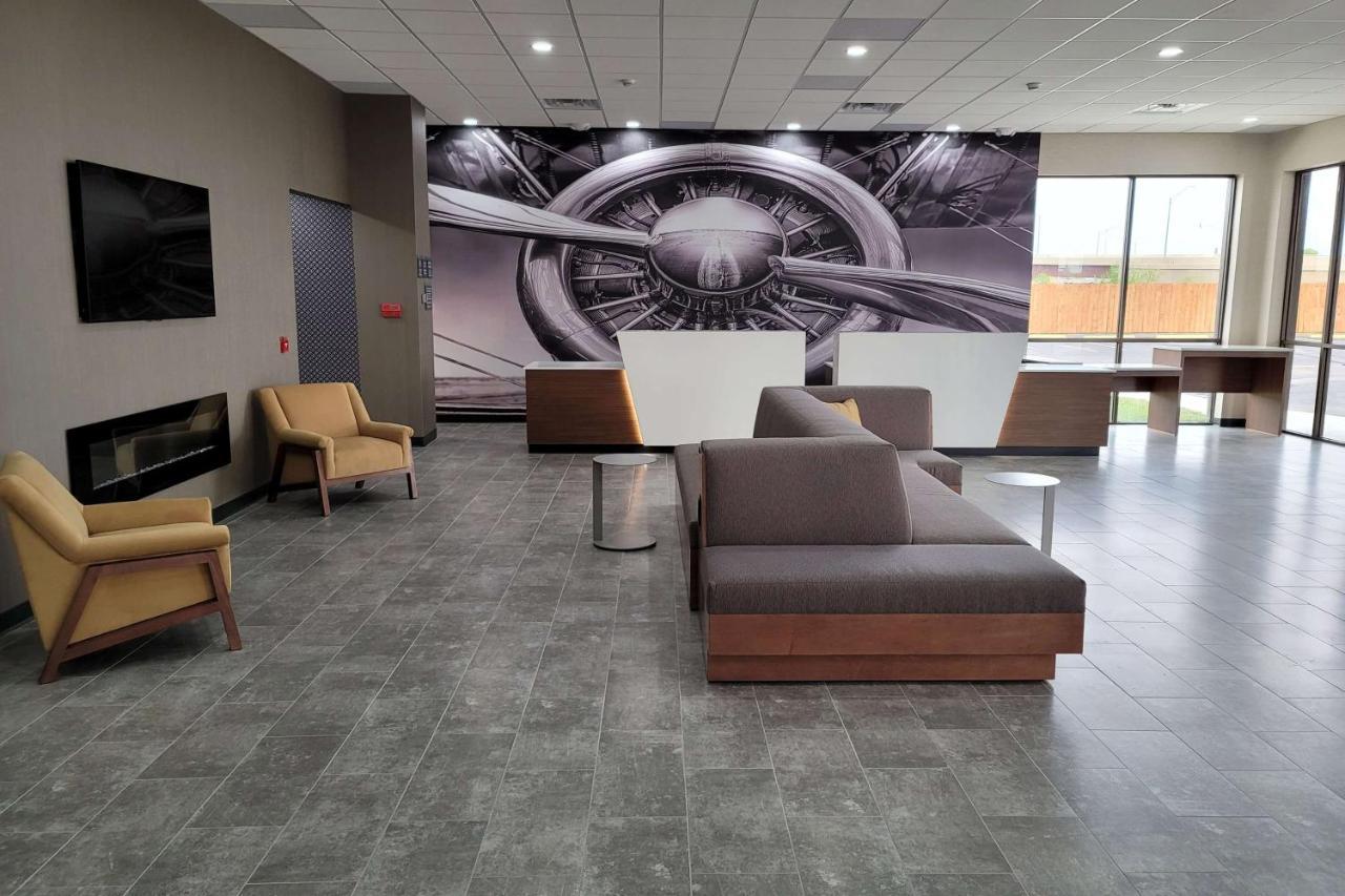 Wingate By Wyndham Wichita Airport Hotel Kültér fotó