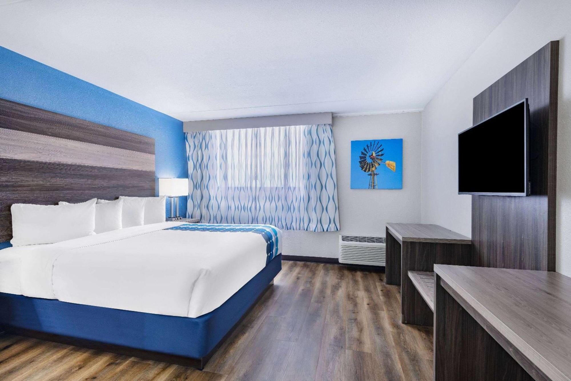 Wingate By Wyndham Wichita Airport Hotel Kültér fotó