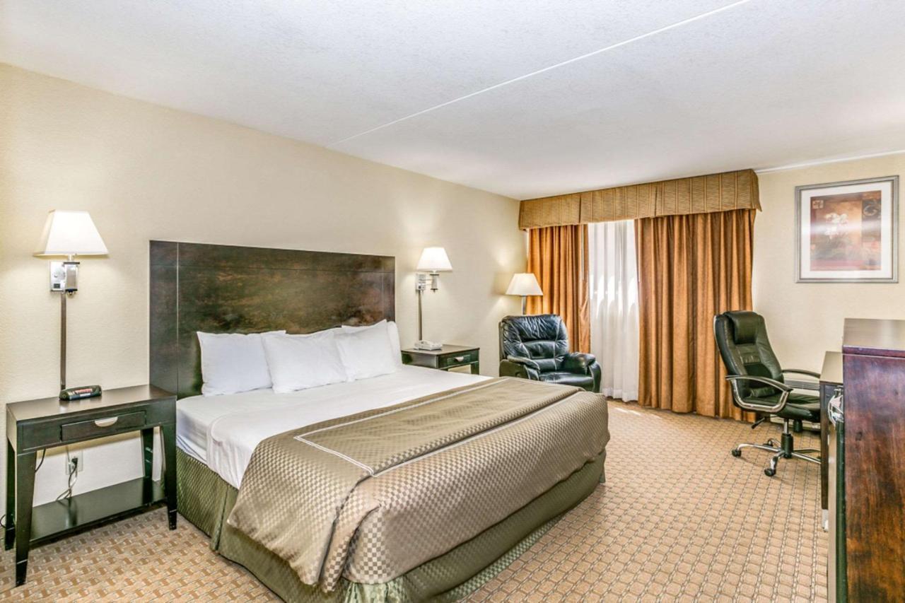 Wingate By Wyndham Wichita Airport Hotel Kültér fotó
